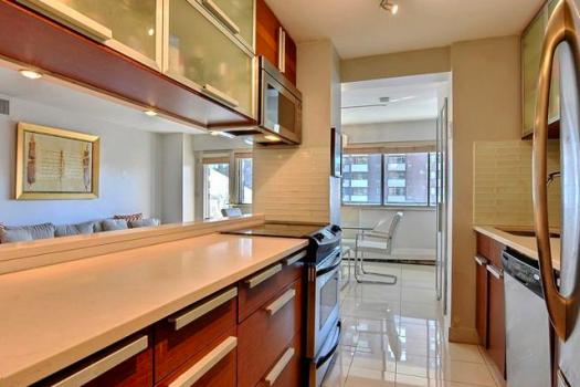 5720 CAVENDISH #607